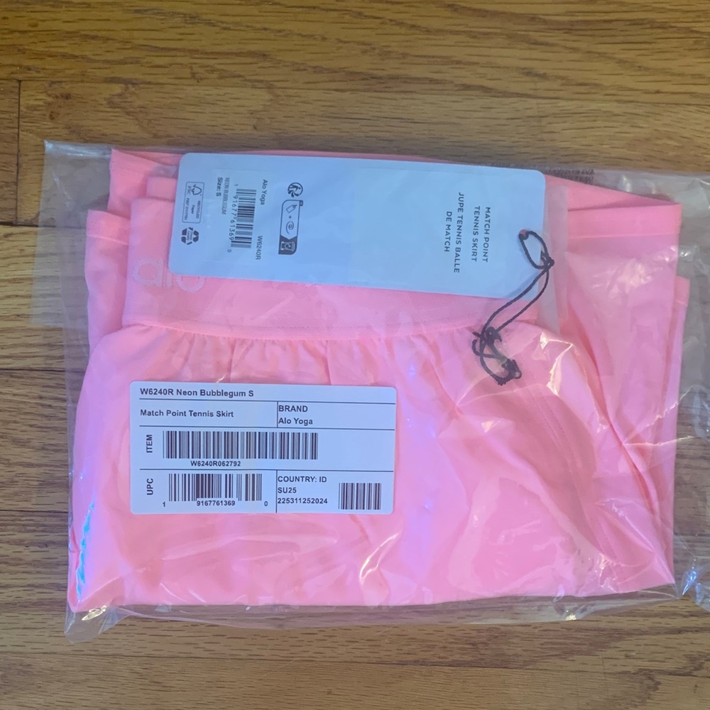 LAST ONE! SAME DAY SHIP NWT ALO YOGA Neon Bubblegum Pink MATCH POINT SKIRT short - Picture 8 of 12